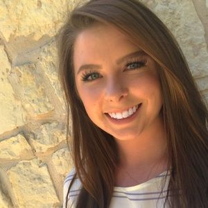 Meet your Posher, Whitney